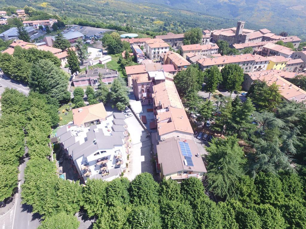 Hotel Fabbrini Абадиа Сан Салваторе Екстериор снимка