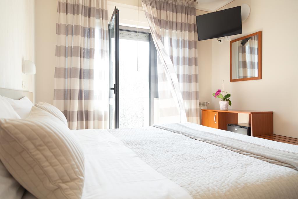 Hotel Fabbrini Абадиа Сан Салваторе Екстериор снимка