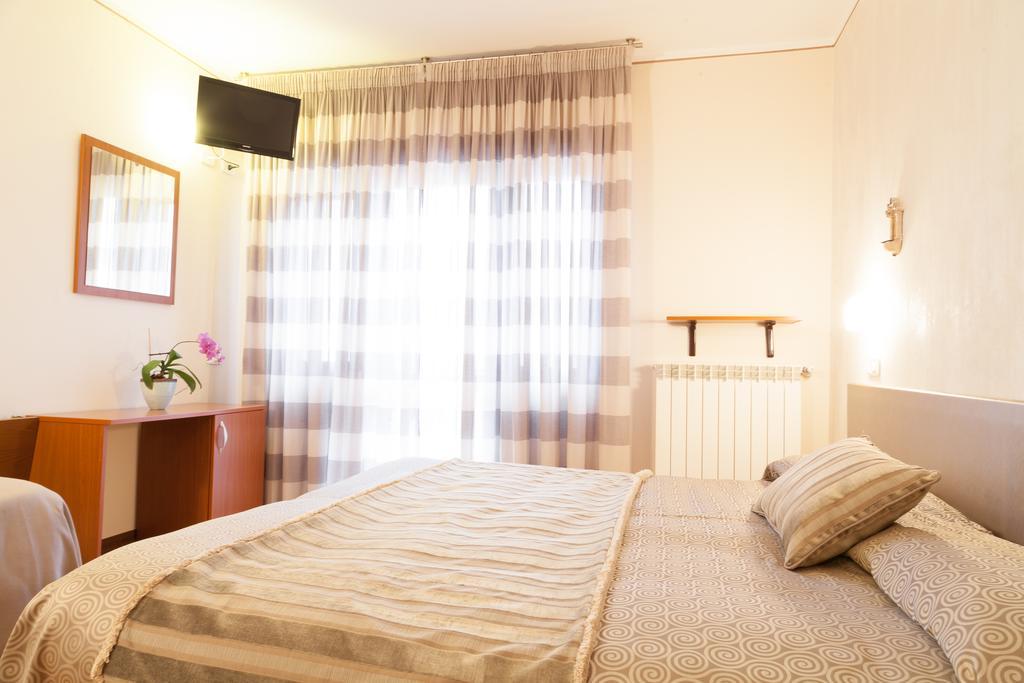 Hotel Fabbrini Абадиа Сан Салваторе Екстериор снимка